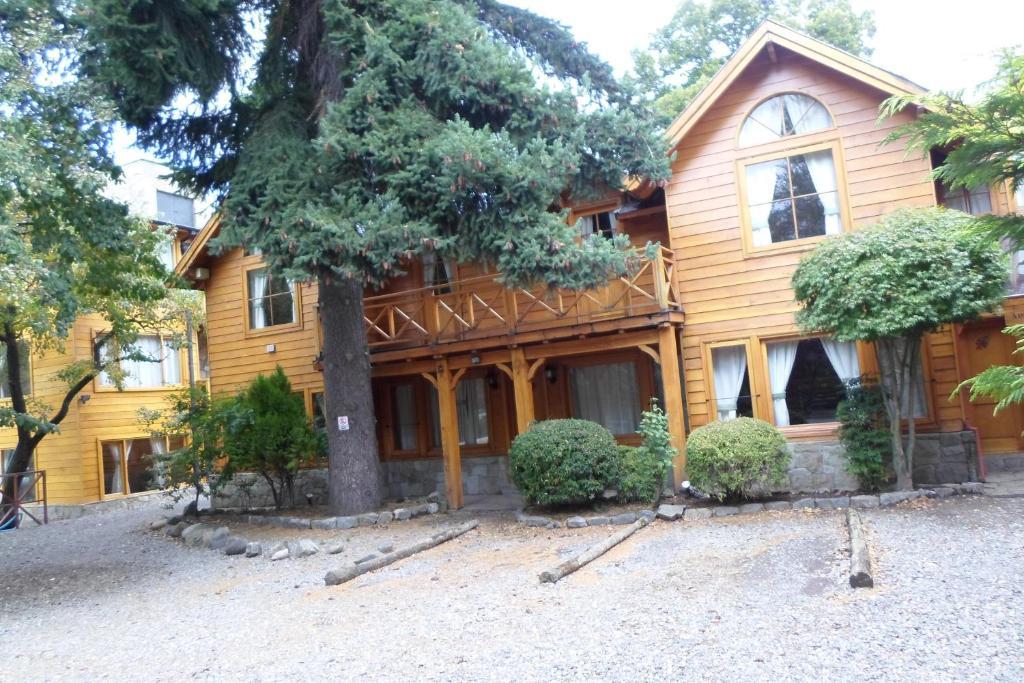 Apart Hotel Robles Del Sur San Martín de los Andes Dış mekan fotoğraf