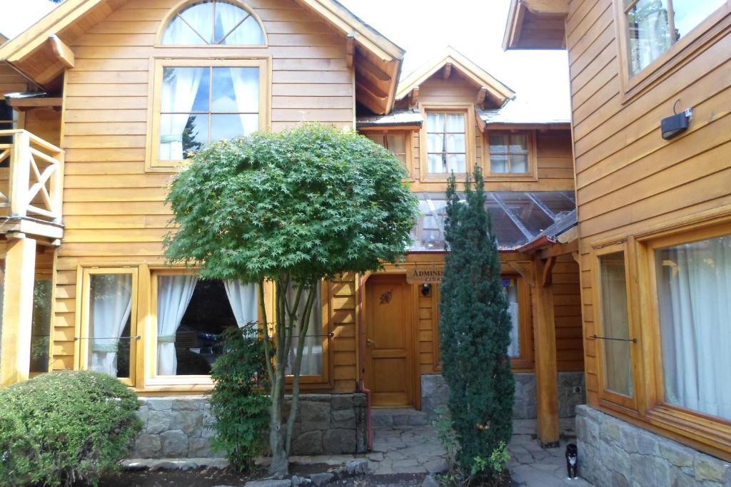Apart Hotel Robles Del Sur San Martín de los Andes Dış mekan fotoğraf