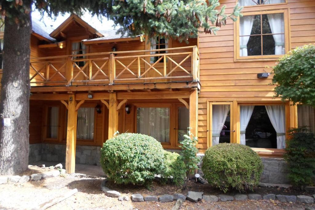Apart Hotel Robles Del Sur San Martín de los Andes Dış mekan fotoğraf