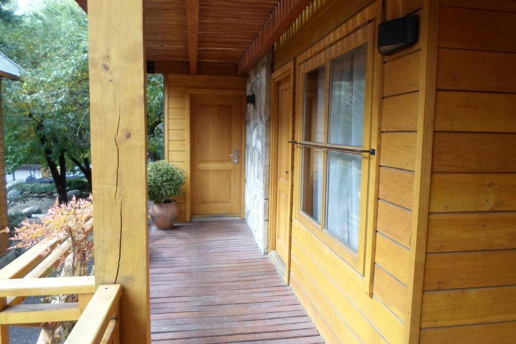Apart Hotel Robles Del Sur San Martín de los Andes Dış mekan fotoğraf
