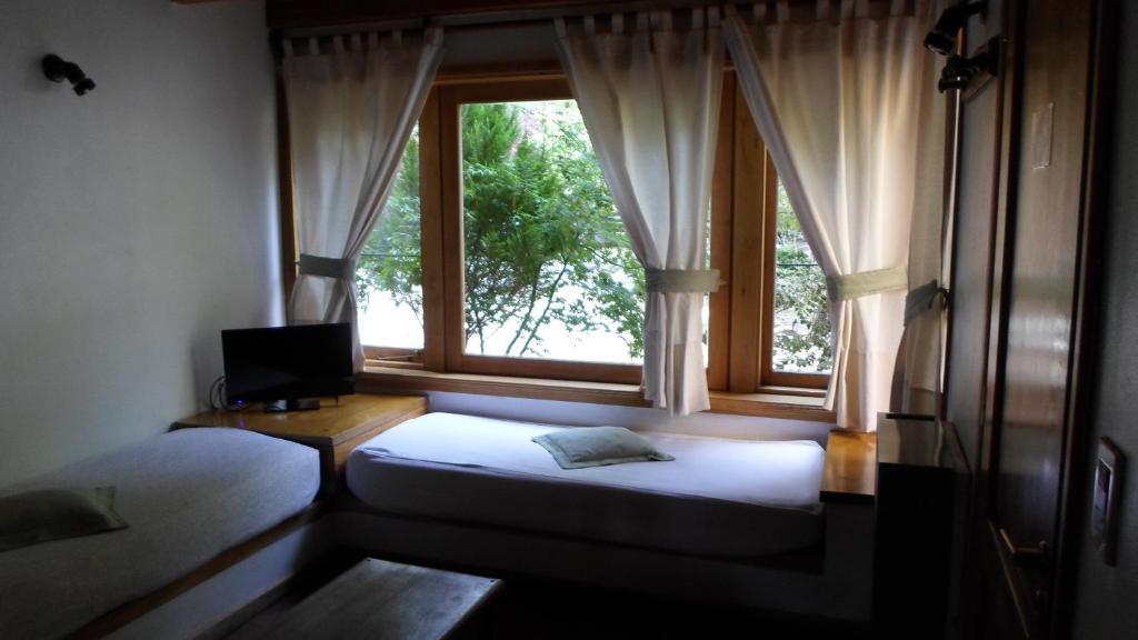 Apart Hotel Robles Del Sur San Martín de los Andes Oda fotoğraf